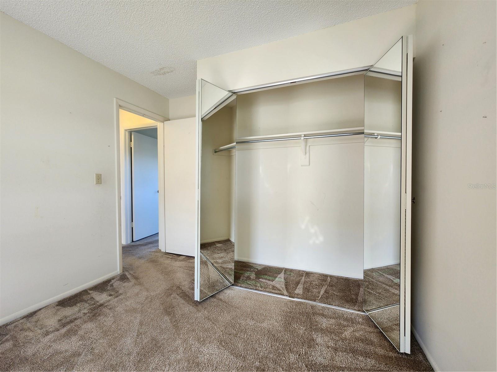 Image 21 of 33 For 4201 33rd Avenue Drive W