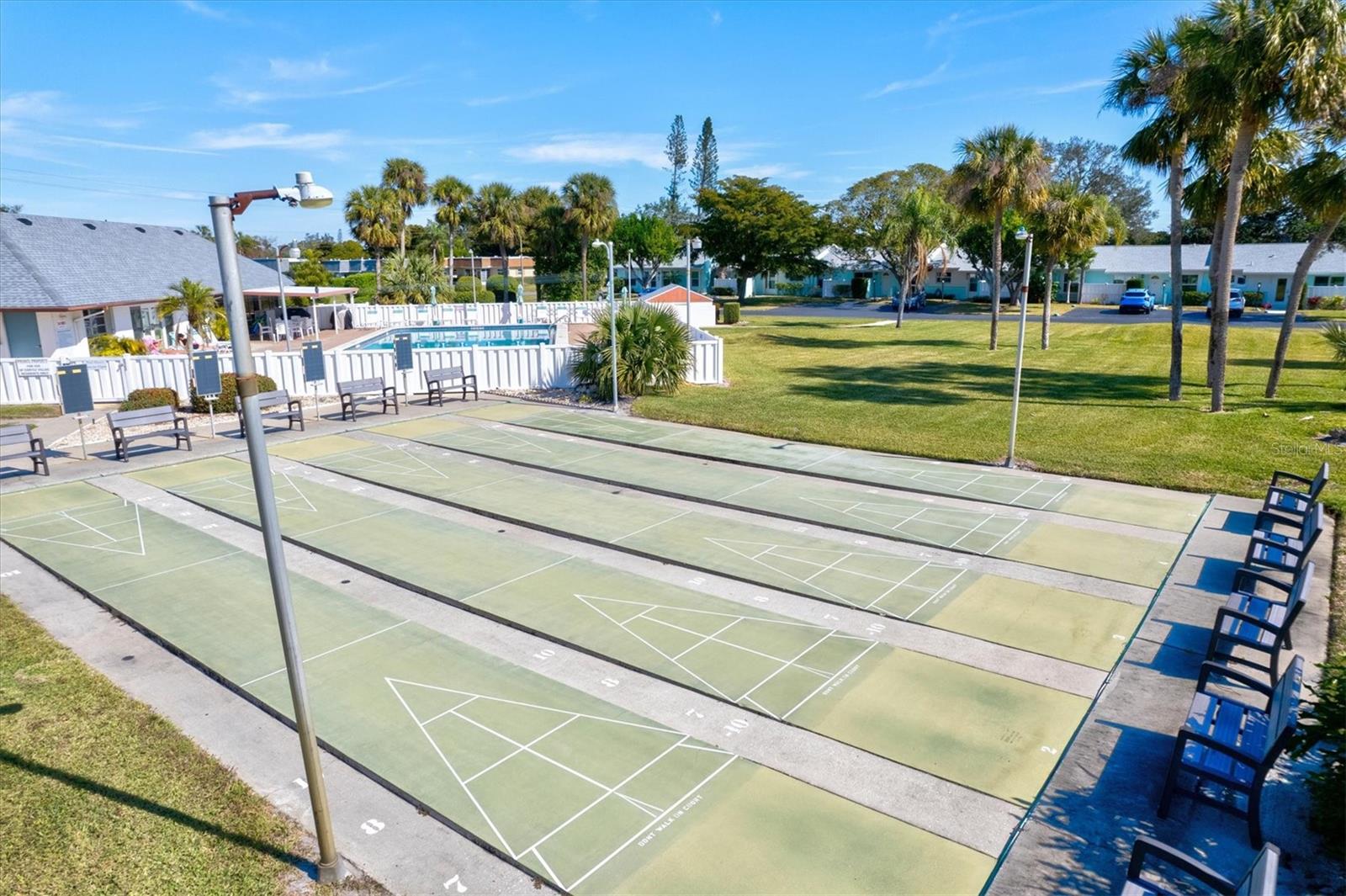 Image 32 of 33 For 4201 33rd Avenue Drive W