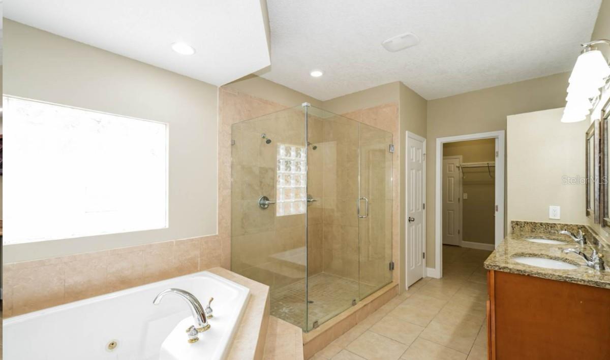 Image 10 of 13 For 3215 40th Avenue W