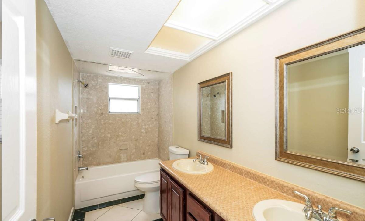 Image 8 of 13 For 3215 40th Avenue W