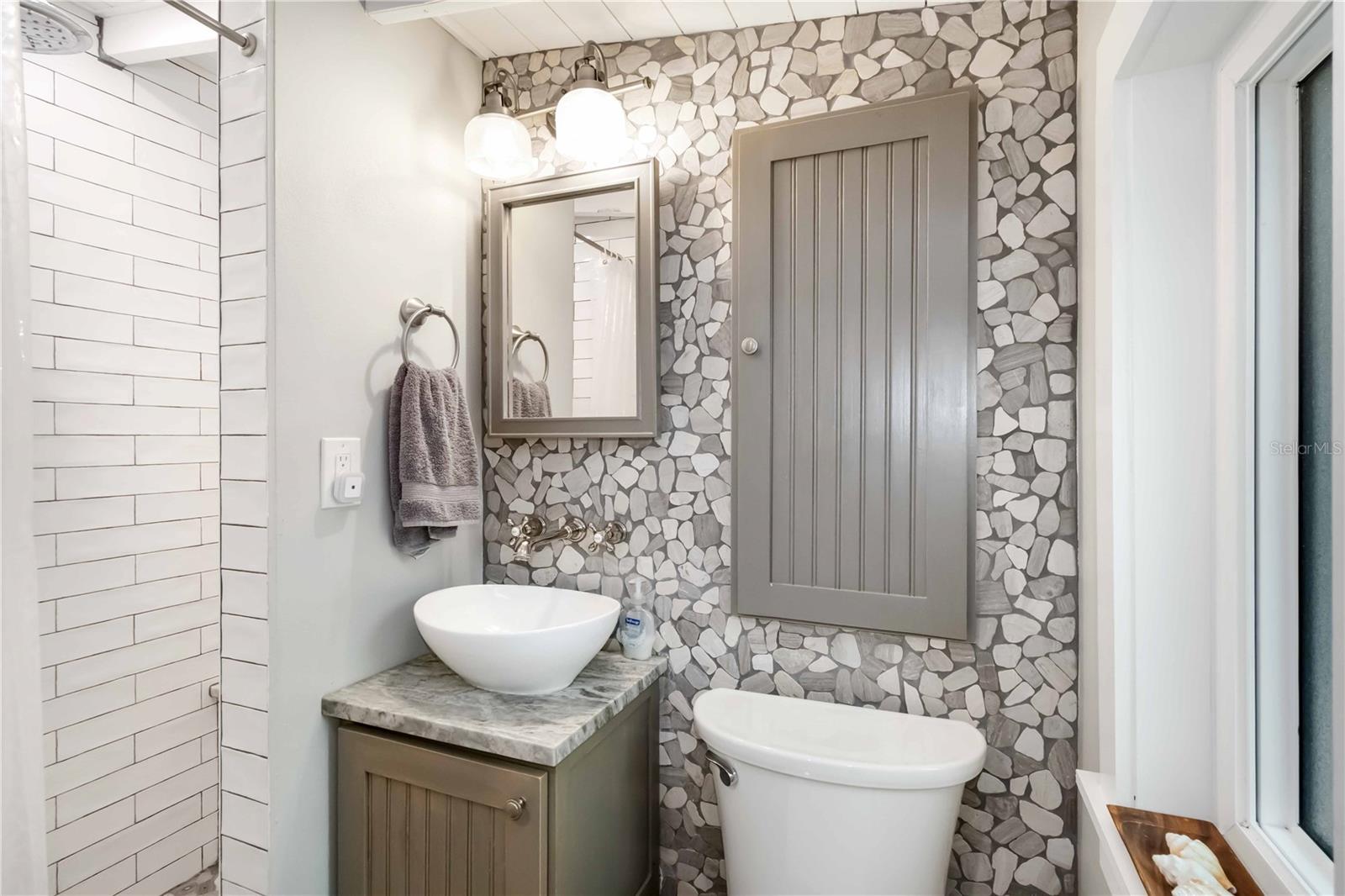 Image 16 of 24 For 2537 Ashton Road