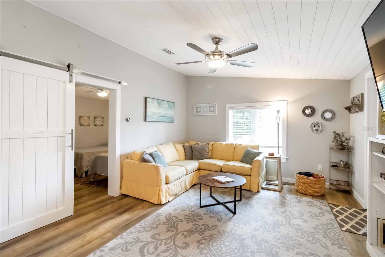 Image 4 of 24 For 2537 Ashton Road