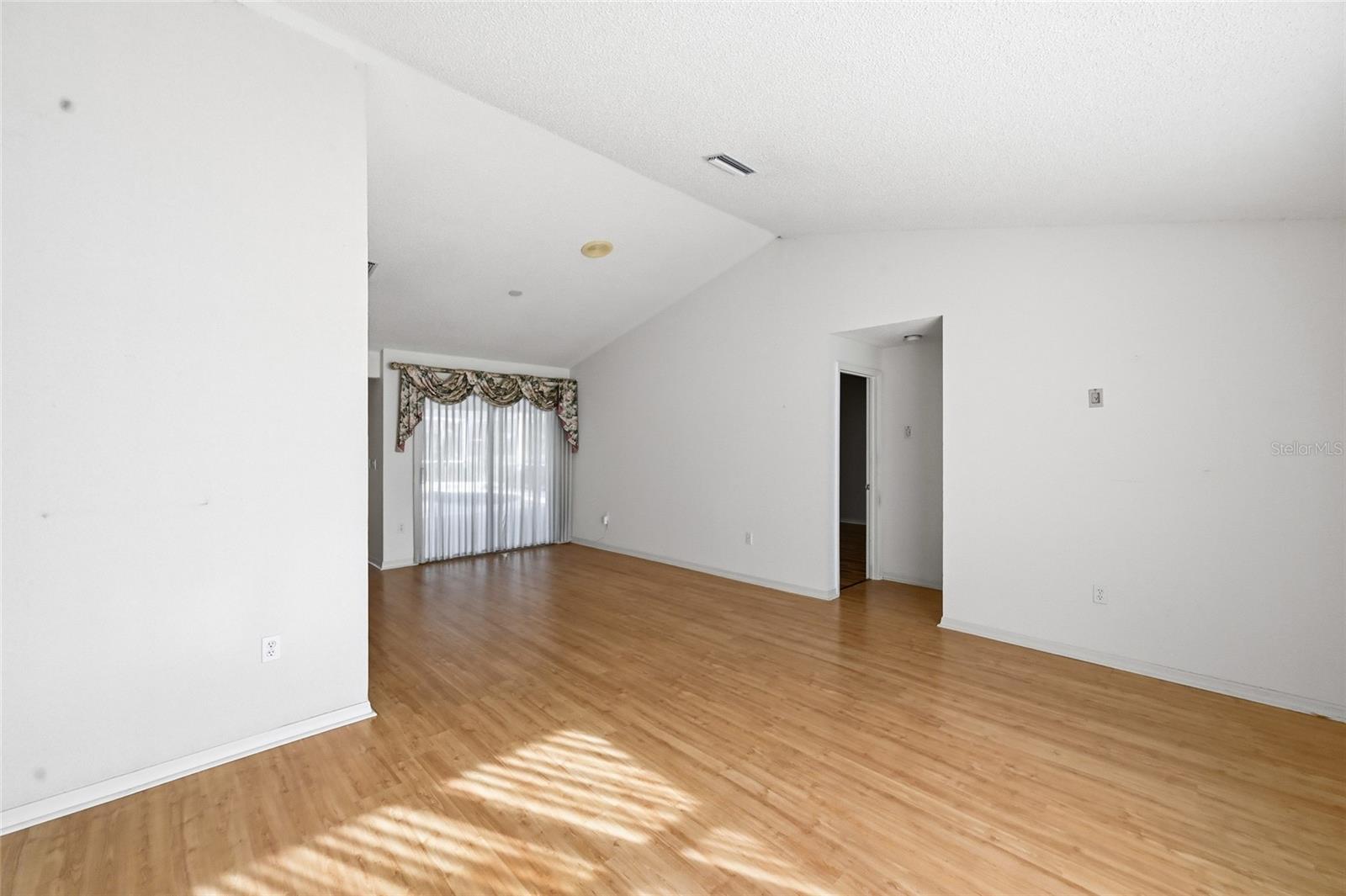 Image 3 of 35 For 3732 Surrey Lane