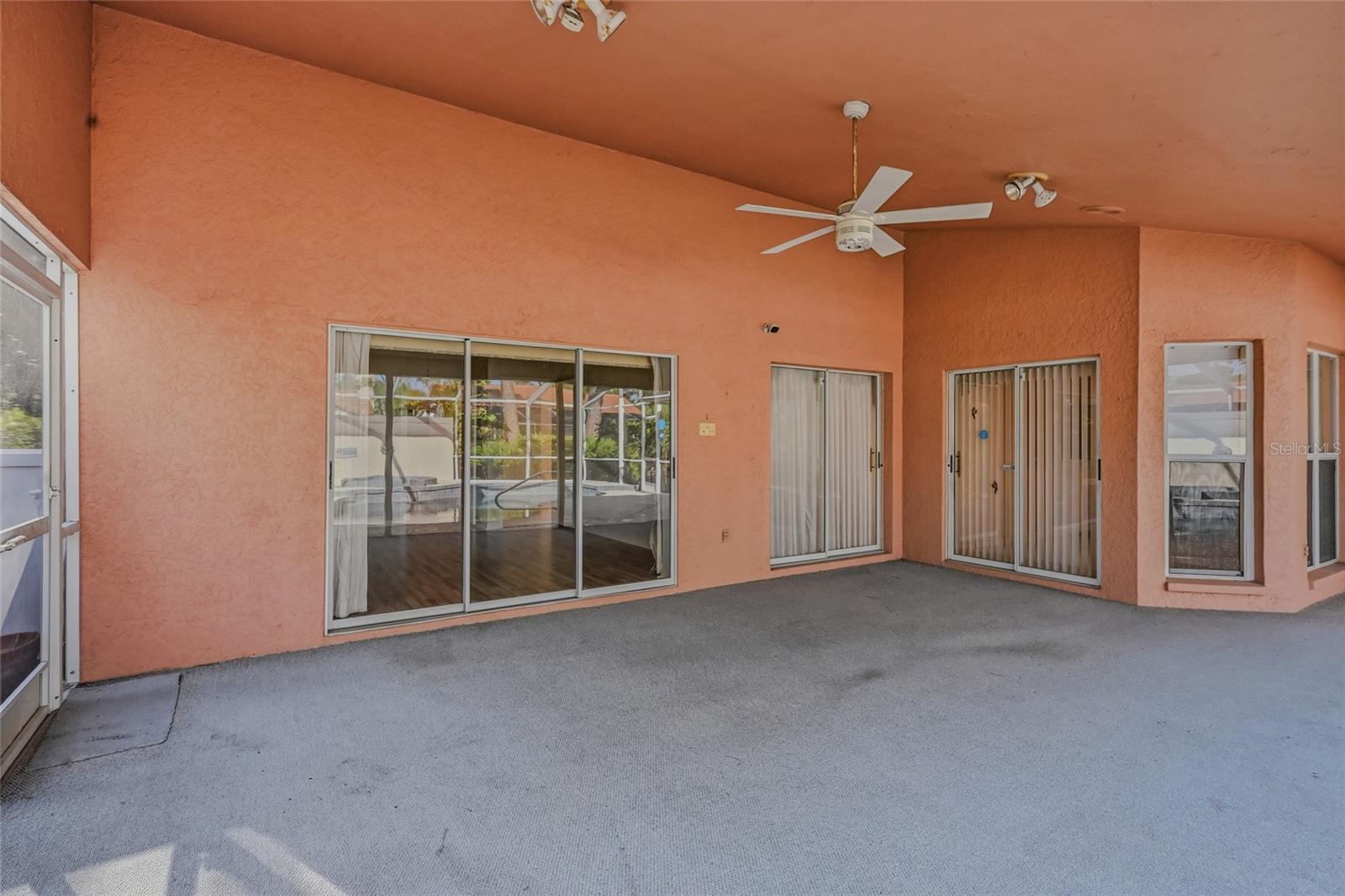 Image 30 of 35 For 3732 Surrey Lane