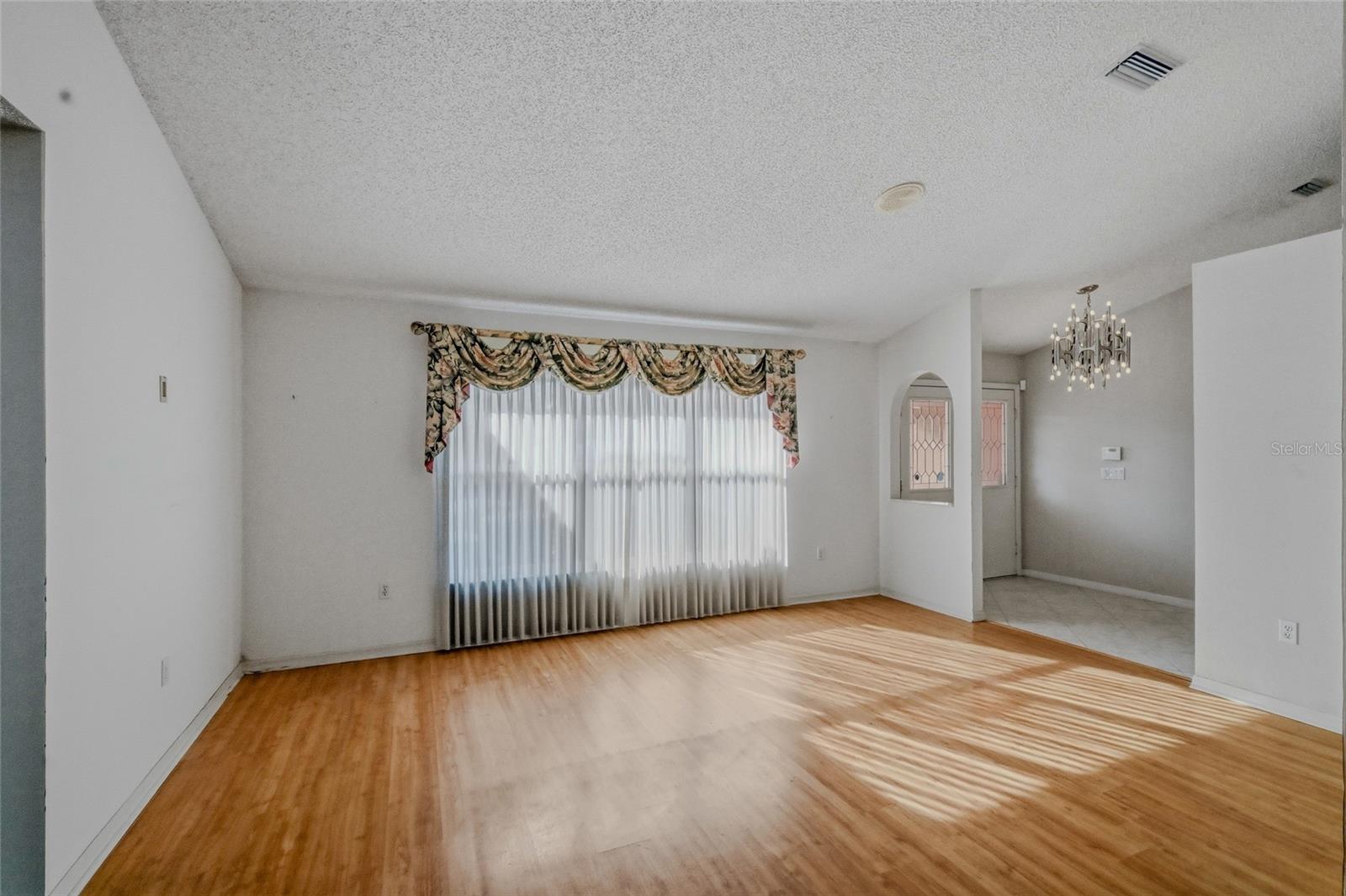 Image 9 of 35 For 3732 Surrey Lane