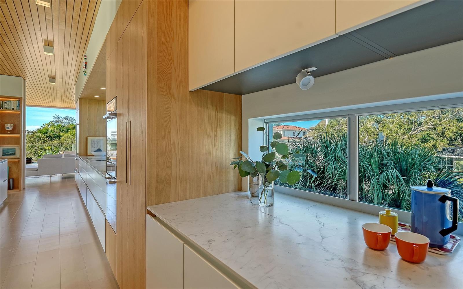 Image 18 of 72 For 1401 Kenilworth Street