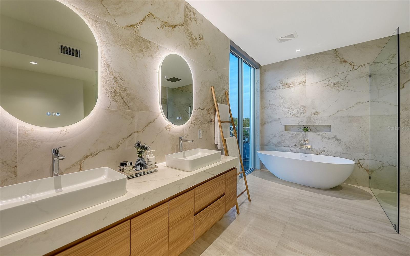 Image 42 of 72 For 1401 Kenilworth Street