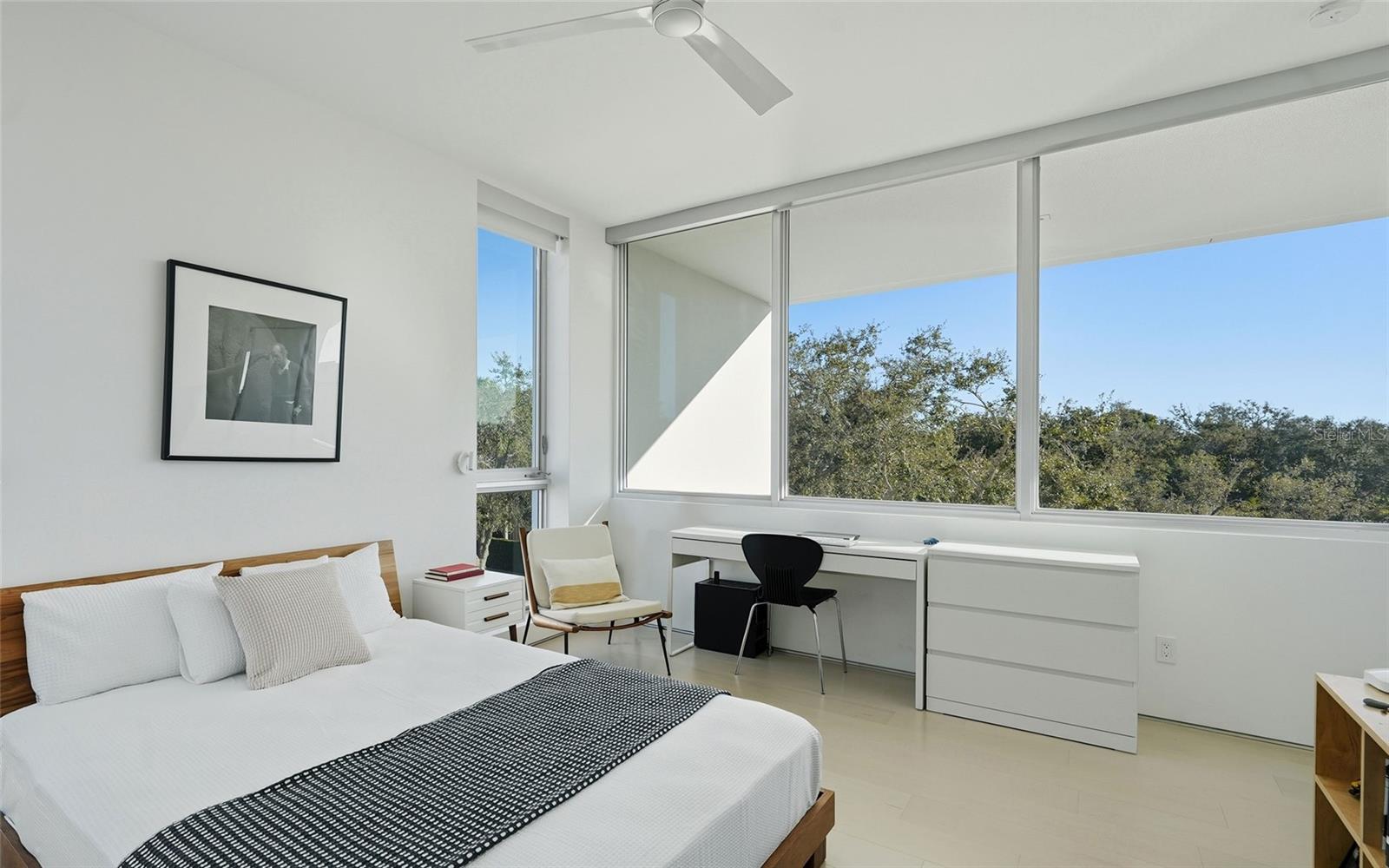 Image 44 of 72 For 1401 Kenilworth Street