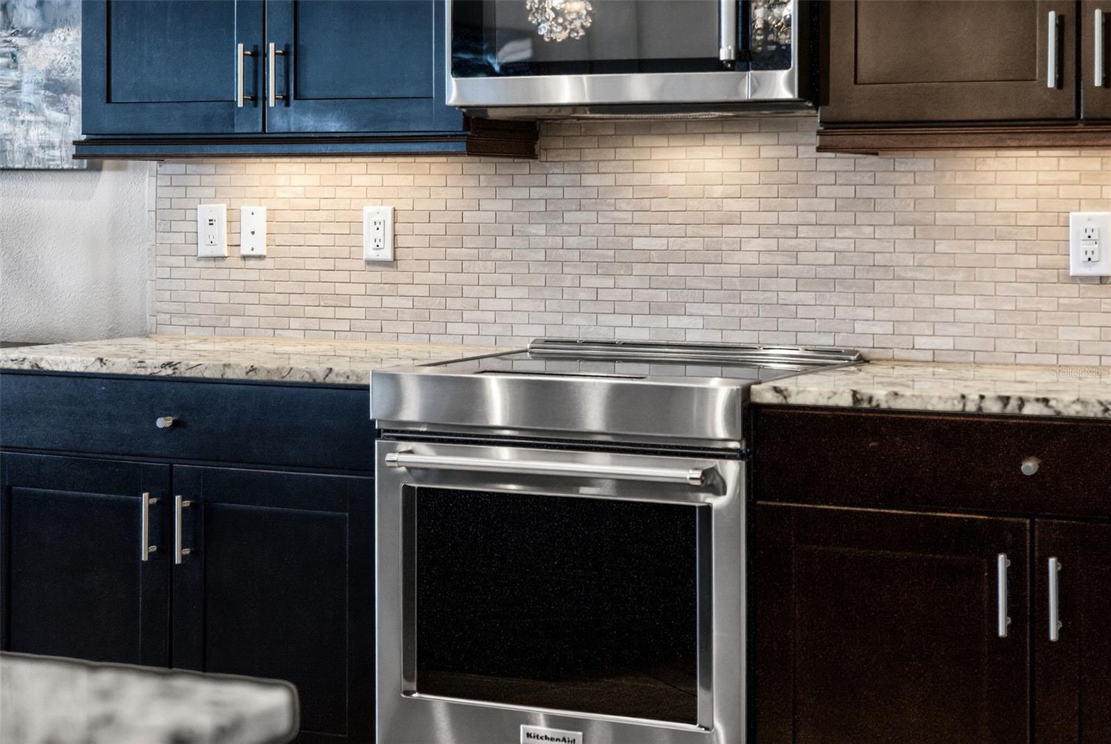 Image 22 of 97 For 1254 Riverscape Street D