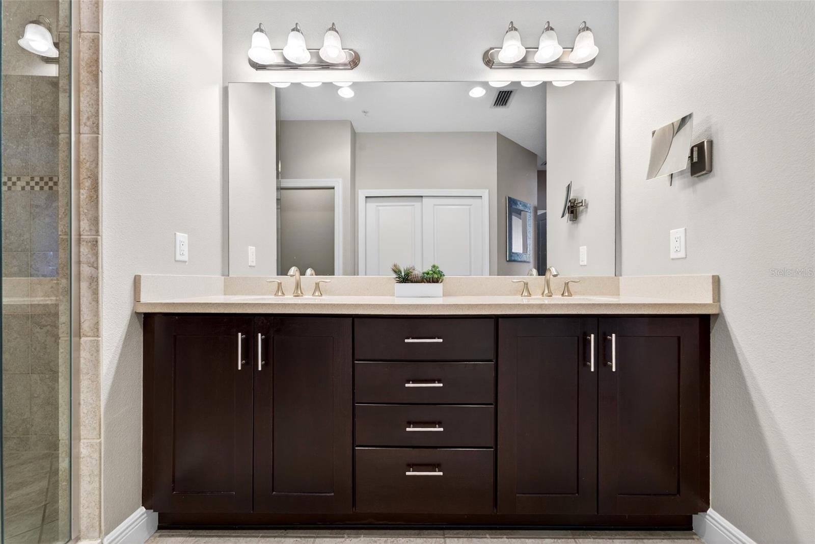 Image 47 of 97 For 1254 Riverscape Street D