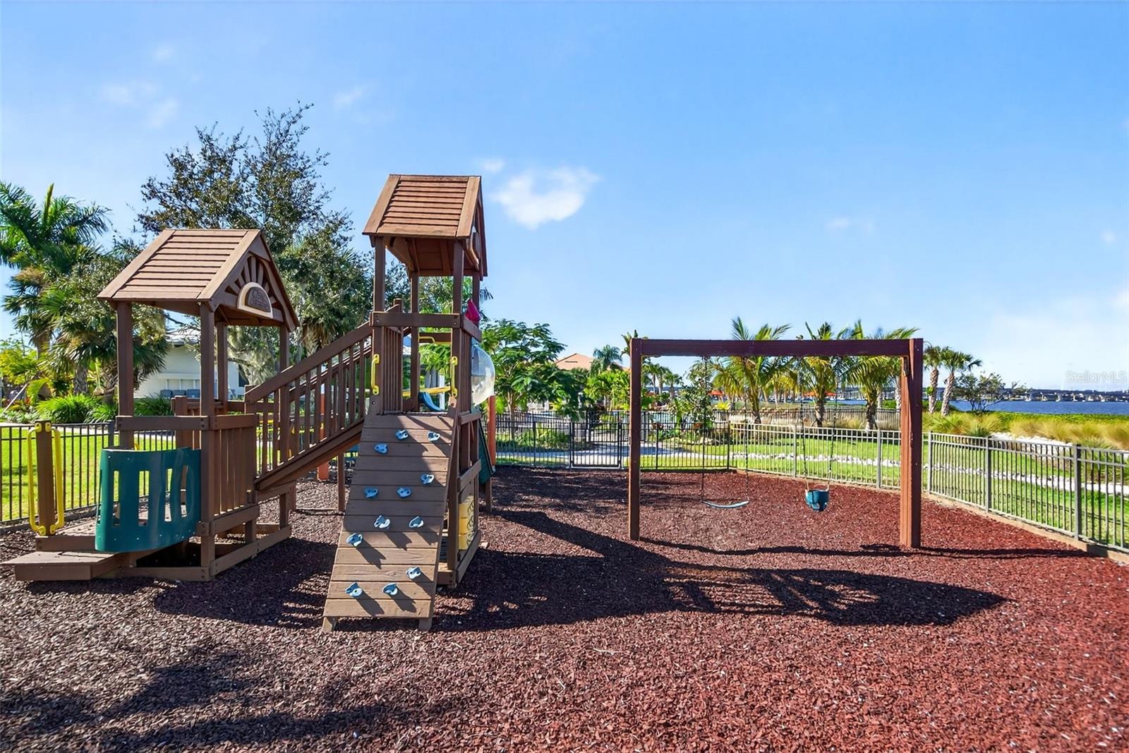 Image 81 of 97 For 1254 Riverscape Street D