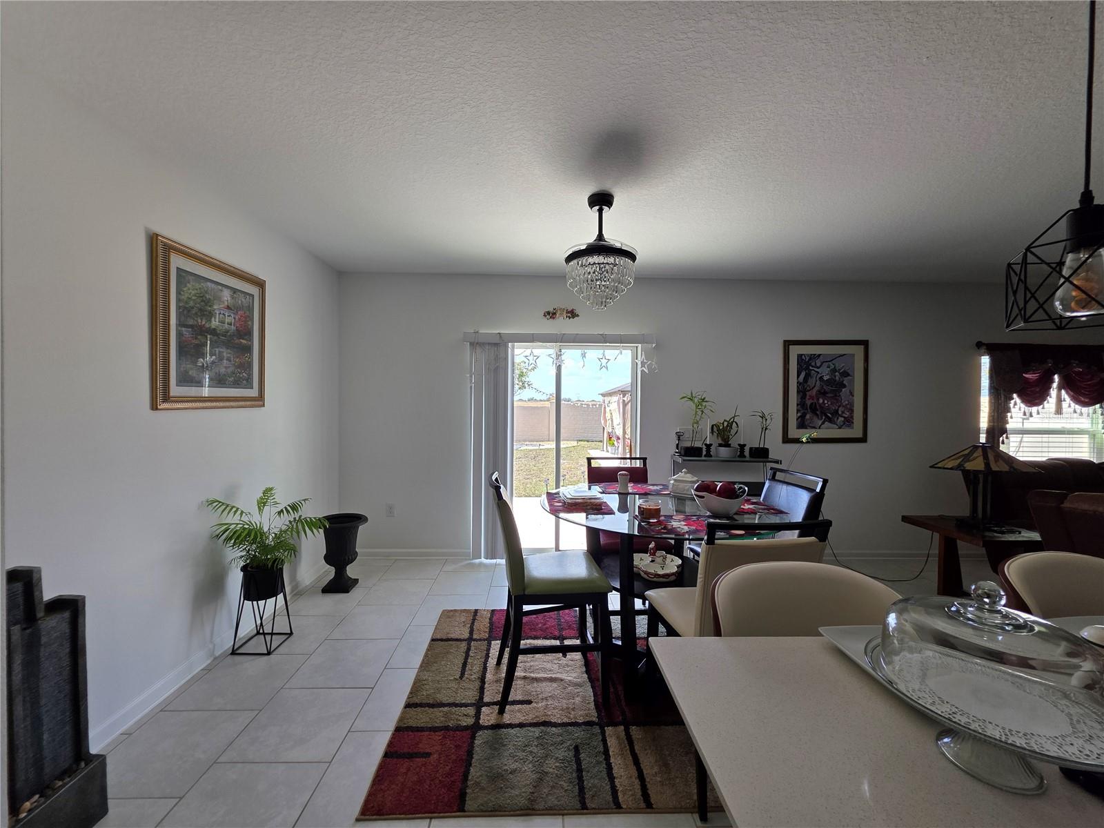 Image 9 of 24 For 356 Loch Court