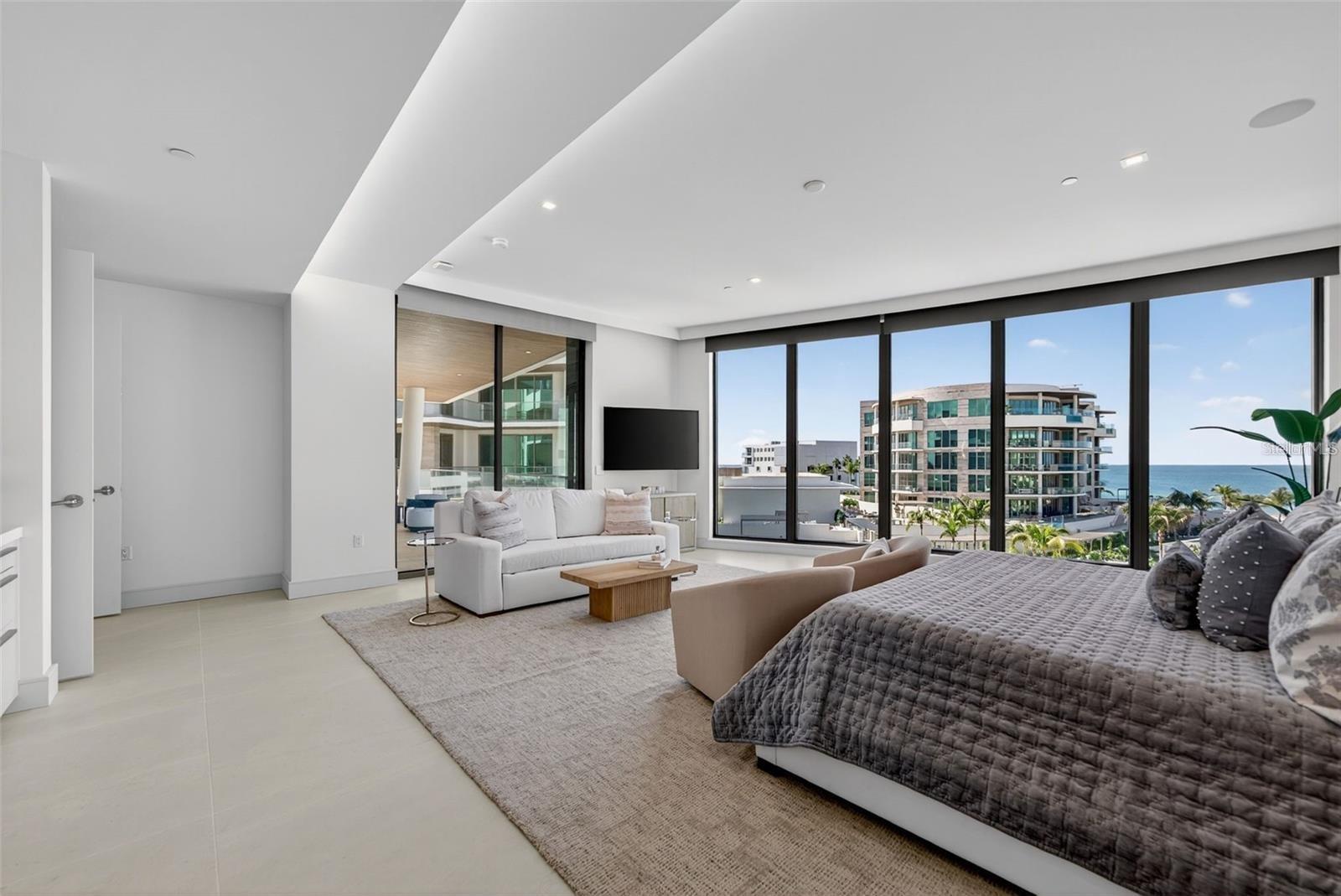 Image 7 of 69 For 1591 Gulf Of Mexico Drive 410