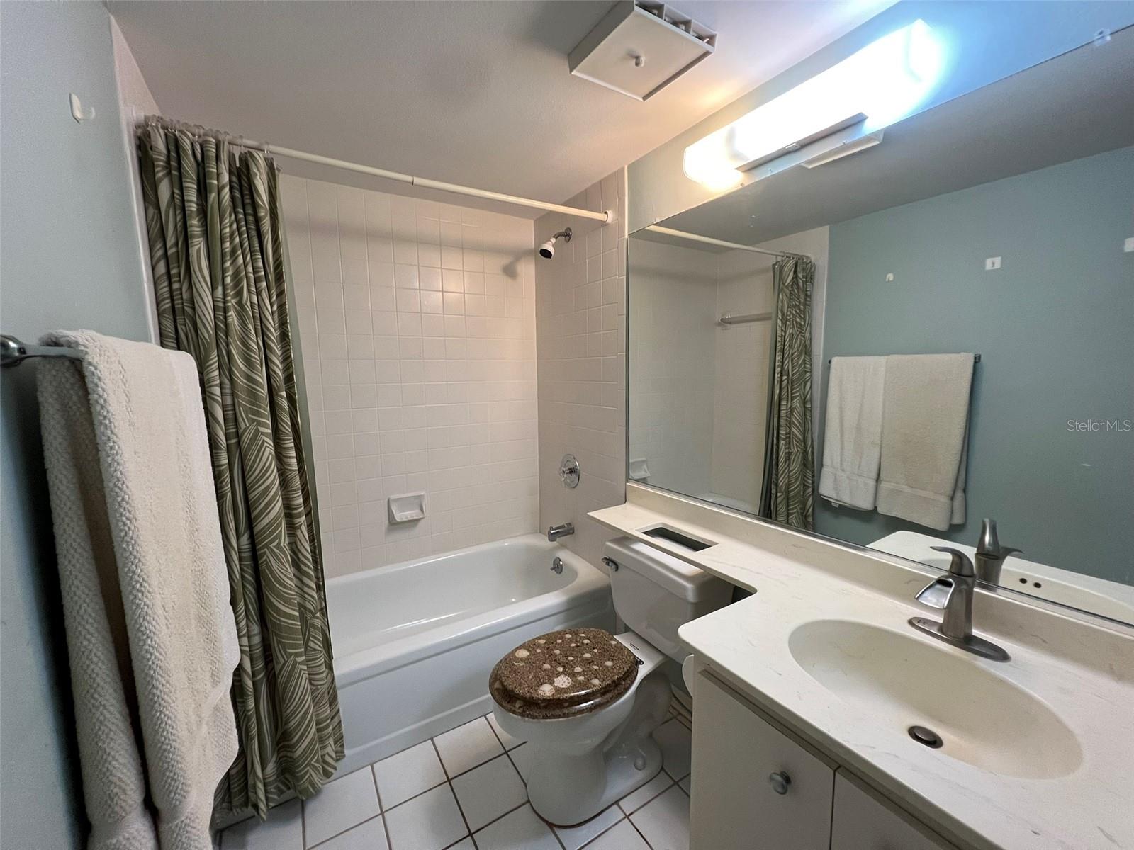 Image 4 of 14 For 1617 Brookhouse Drive 256