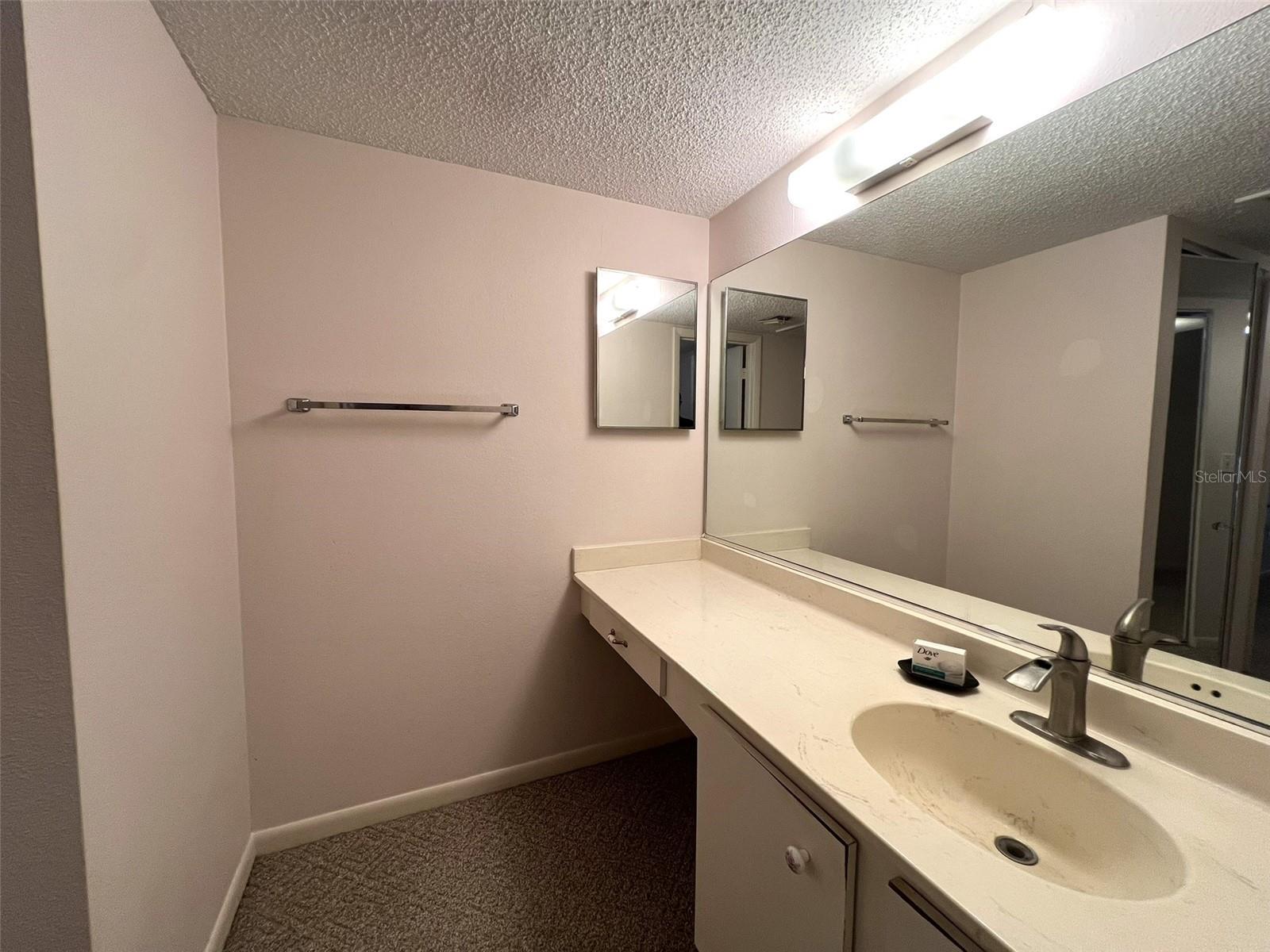 Image 9 of 14 For 1617 Brookhouse Drive 256