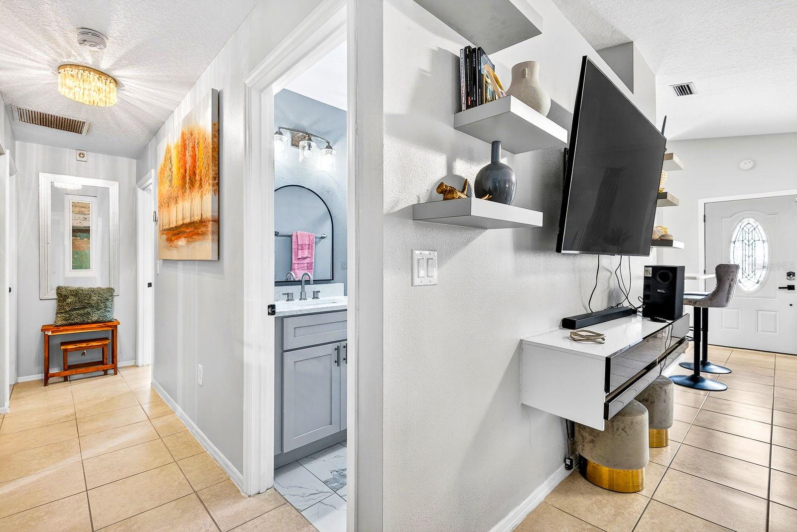 Image 18 of 34 For 519 29th Avenue W