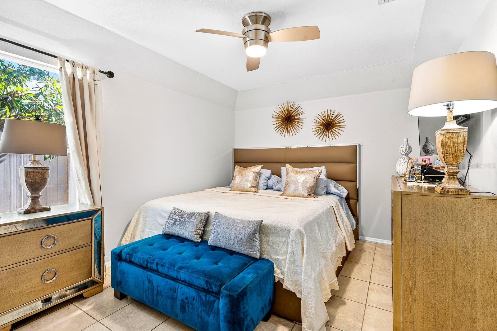 Image 19 of 34 For 519 29th Avenue W