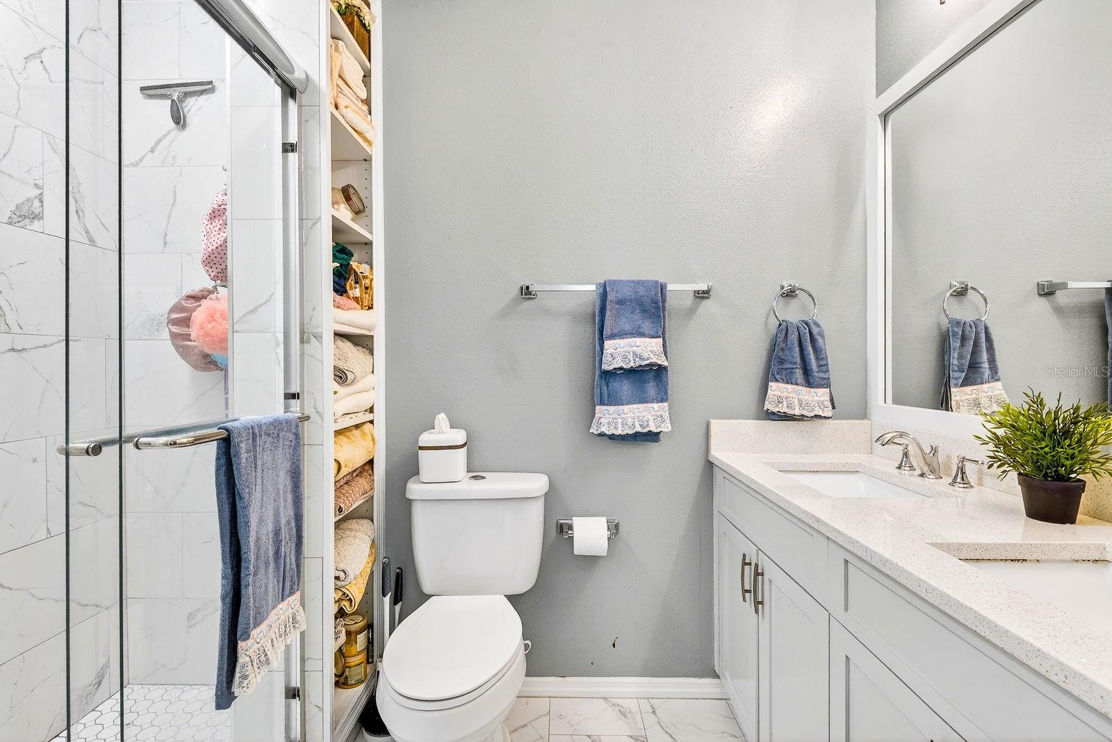 Image 21 of 34 For 519 29th Avenue W