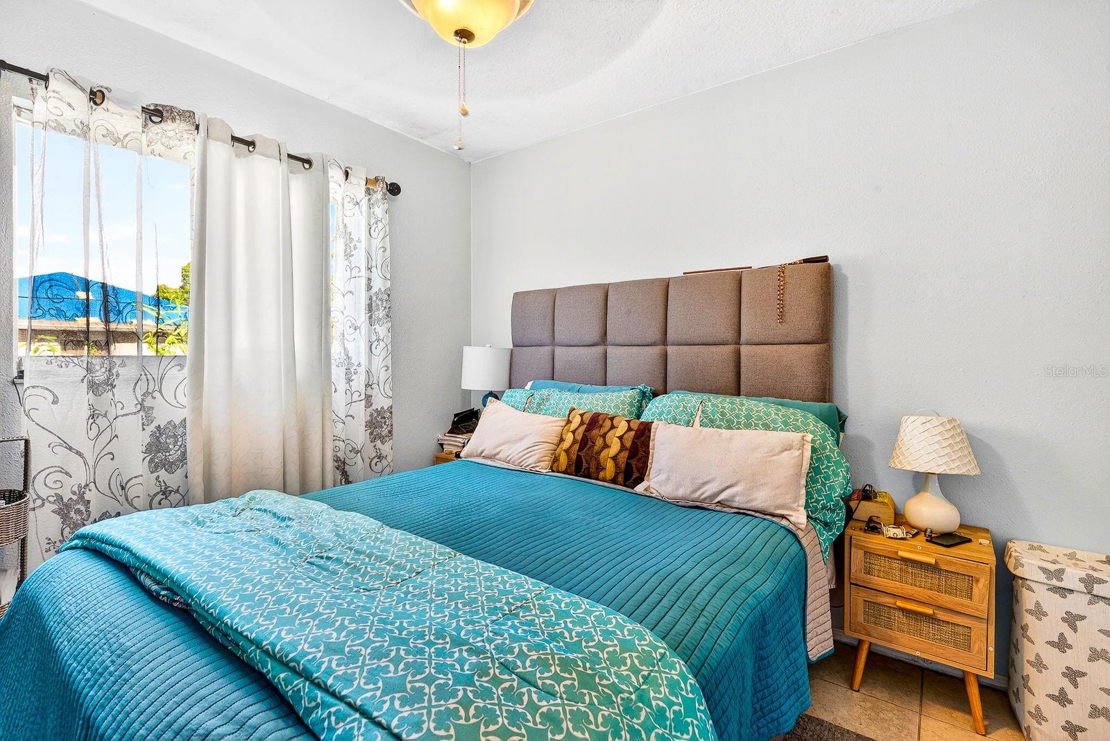 Image 26 of 34 For 519 29th Avenue W