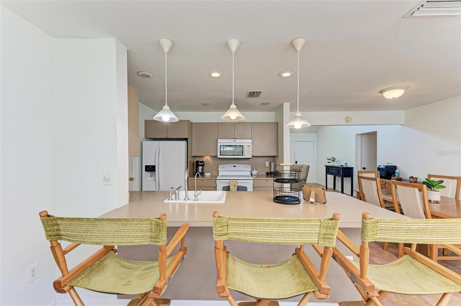 Image 21 of 48 For 2660 Davis Boulevard