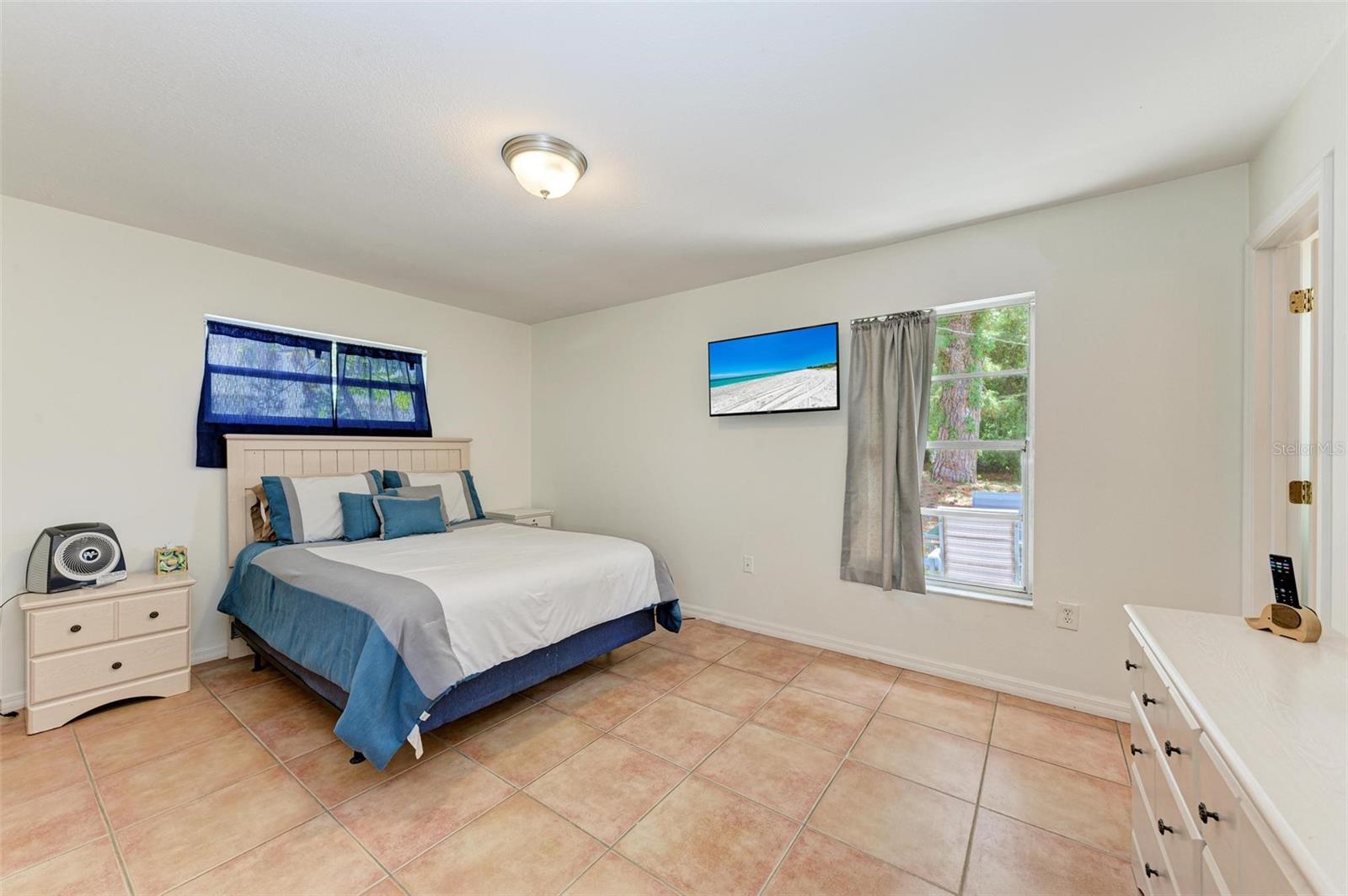 Image 26 of 48 For 2660 Davis Boulevard