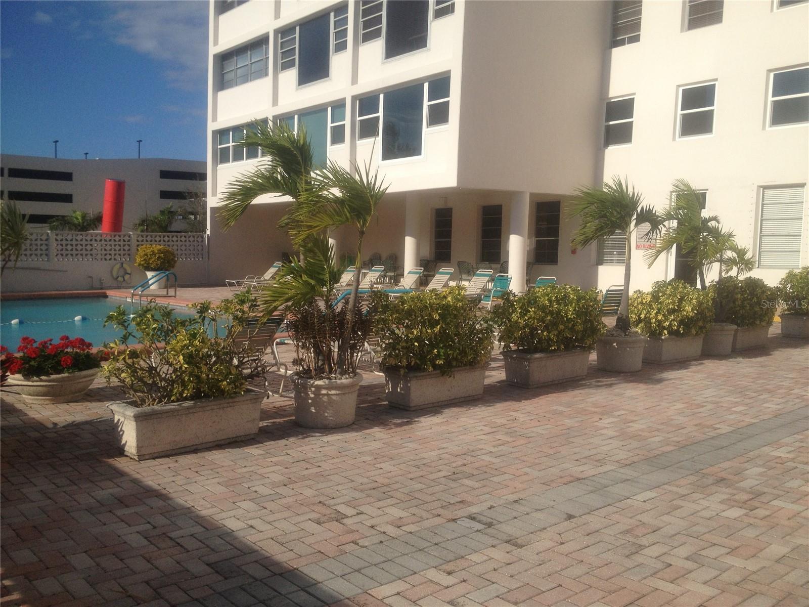 Image 21 of 28 For 33 Gulfstream Avenue 704a