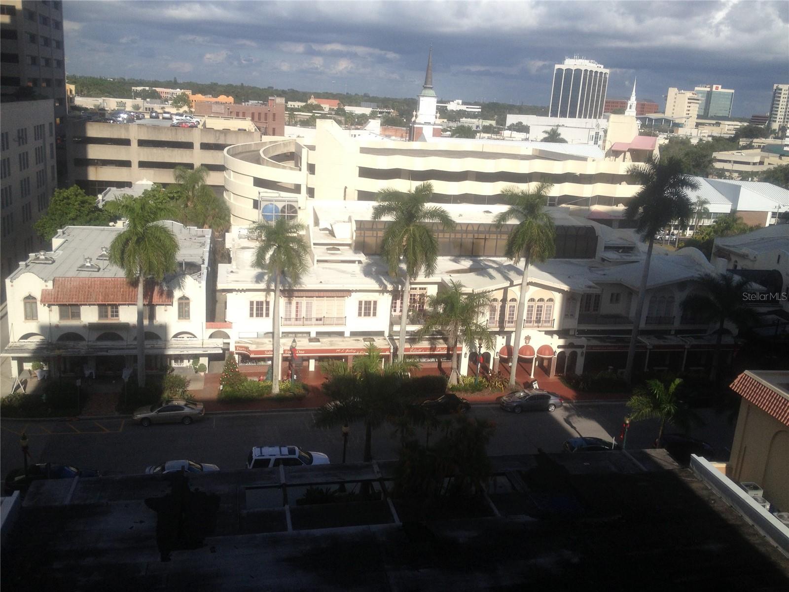 Image 23 of 28 For 33 Gulfstream Avenue 704a