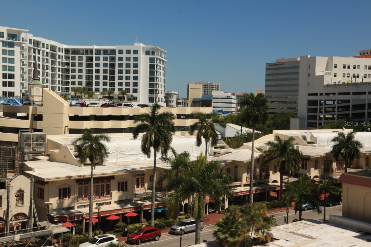 Image 28 of 28 For 33 Gulfstream Avenue 704a