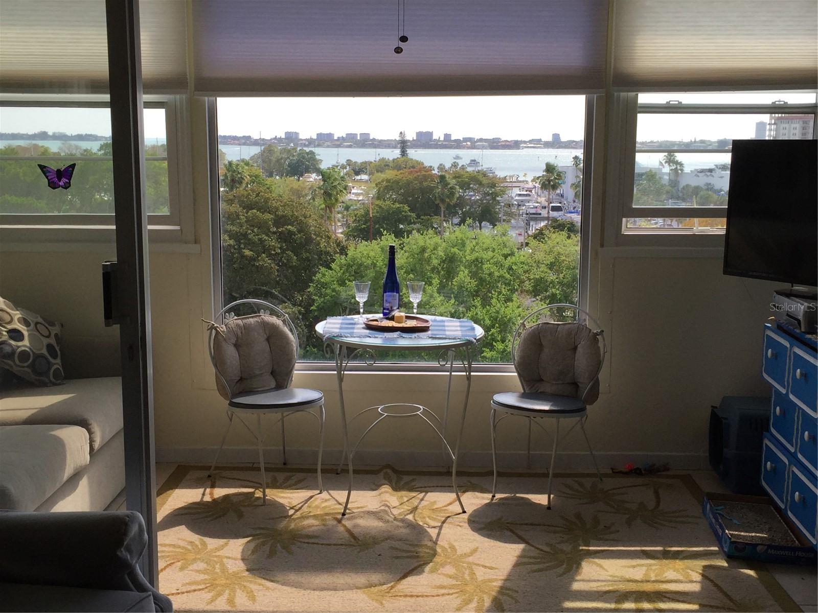 Image 4 of 28 For 33 Gulfstream Avenue 704a