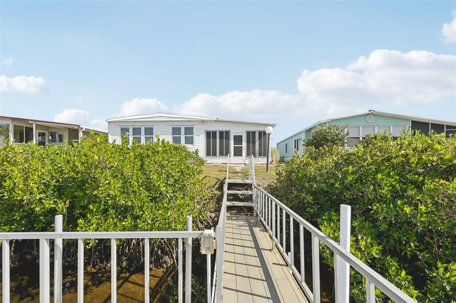 Image 33 of 49 For 156 Martinique Road