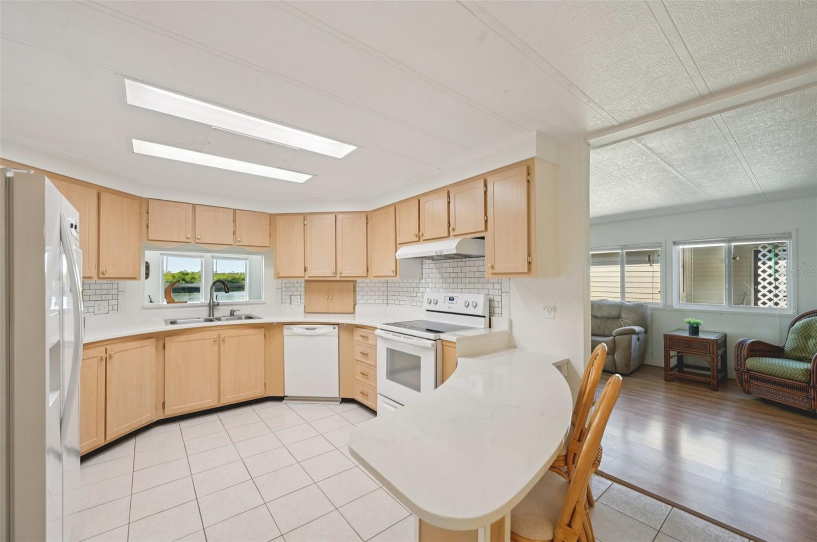 Image 7 of 49 For 156 Martinique Road