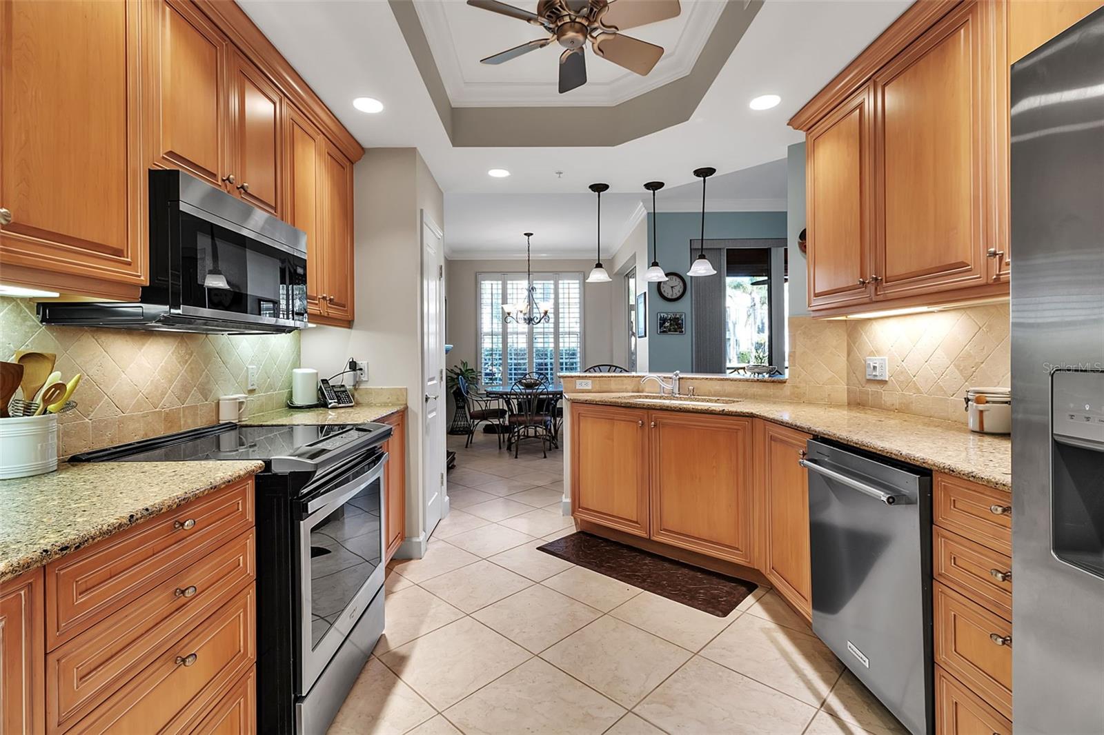 Image 12 of 99 For 5211 Parisienne Place 101b27