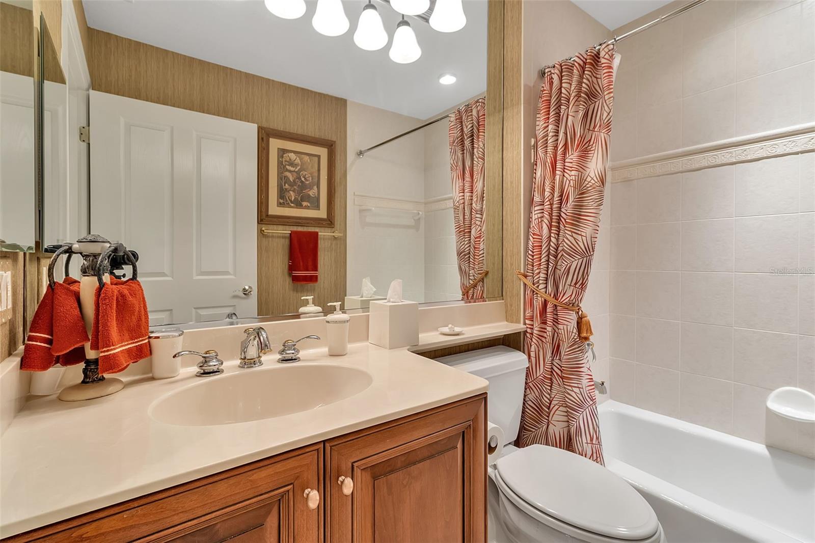 Image 18 of 99 For 5211 Parisienne Place 101b27