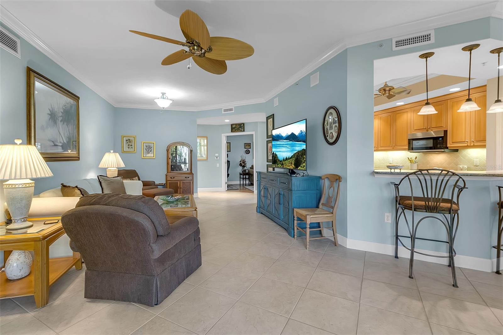 Image 29 of 99 For 5211 Parisienne Place 101b27