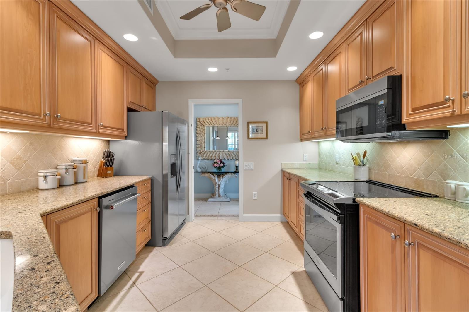 Image 39 of 99 For 5211 Parisienne Place 101b27