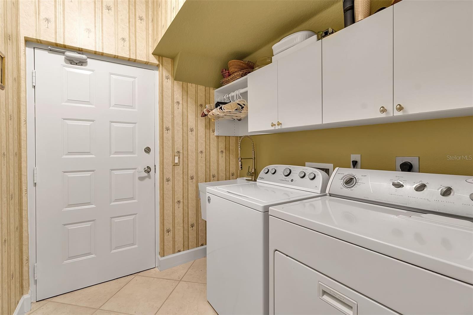 Image 49 of 99 For 5211 Parisienne Place 101b27