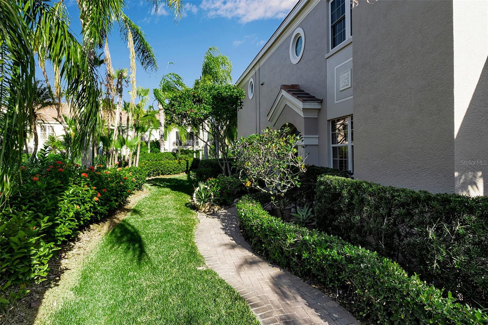 Image 5 of 99 For 5211 Parisienne Place 101b27