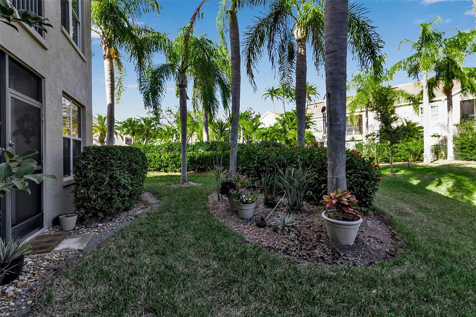 Image 54 of 99 For 5211 Parisienne Place 101b27