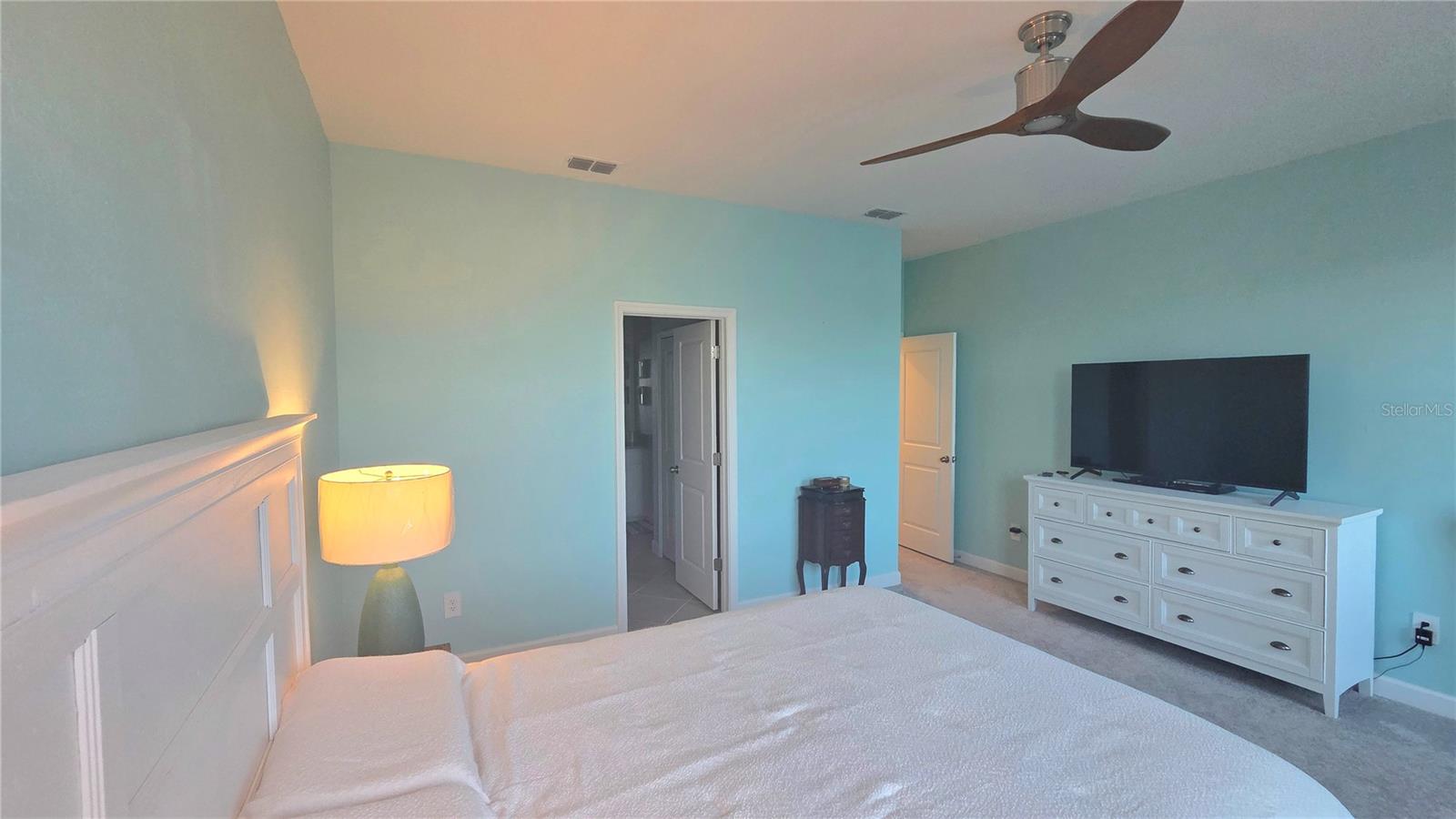 Image 17 of 33 For 15035 Sunny Day Drive