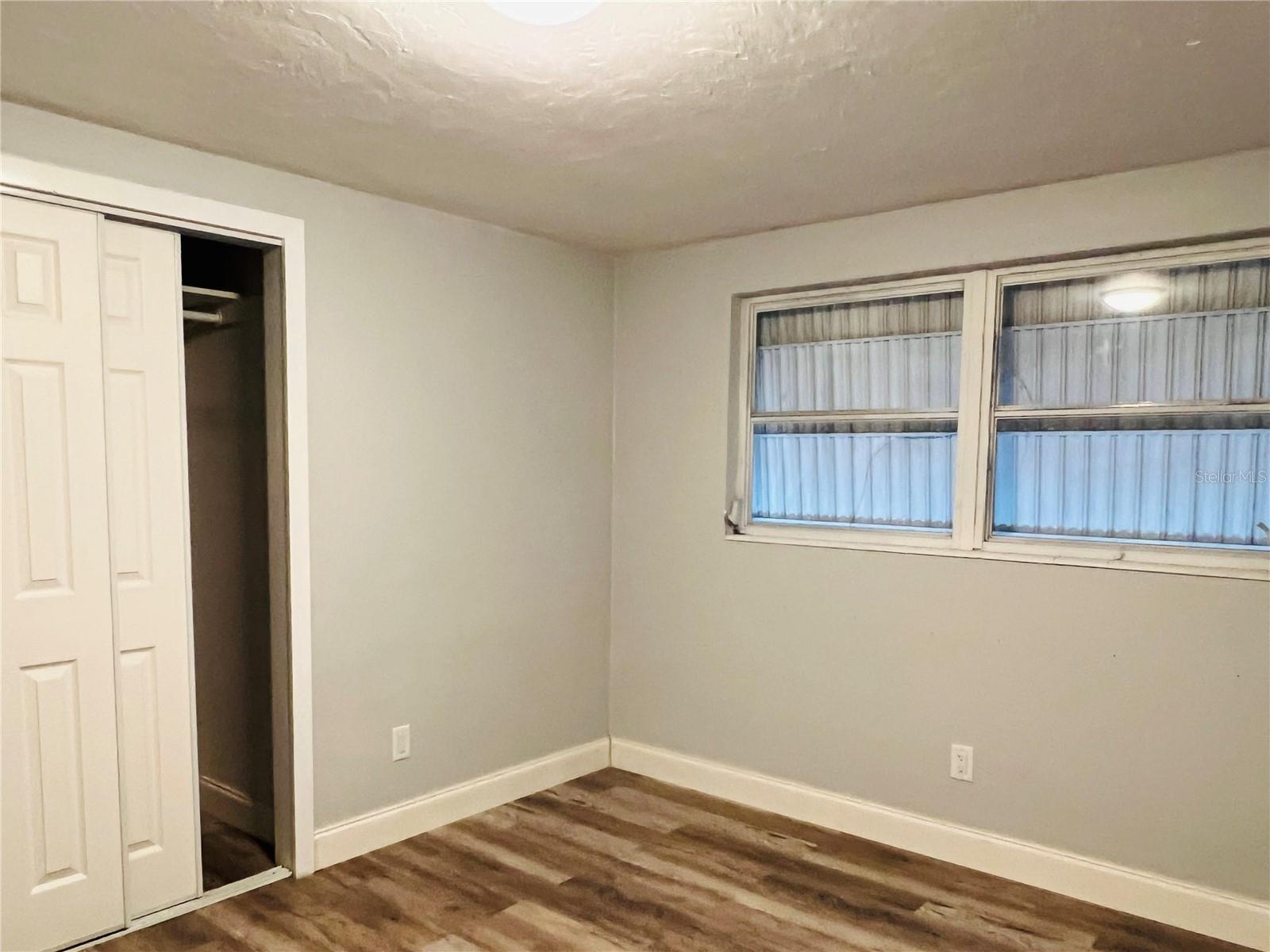 Image 12 of 32 For 501 25th Avenue W