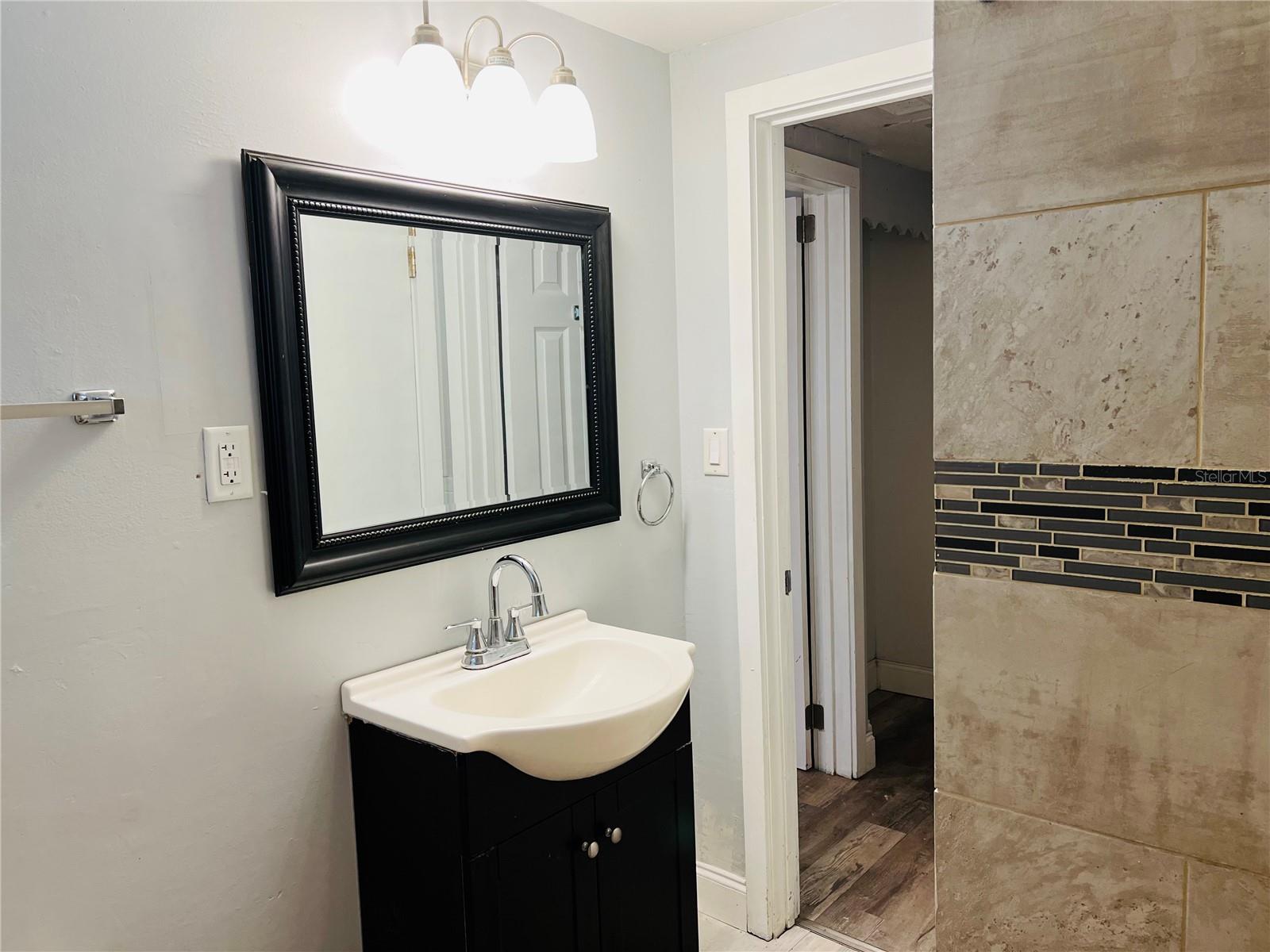 Image 18 of 32 For 501 25th Avenue W