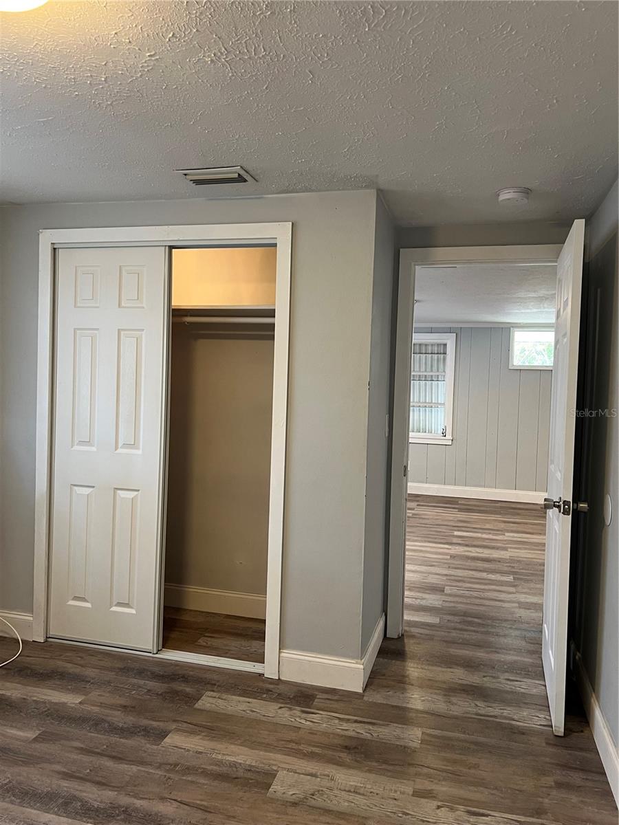 Image 23 of 32 For 501 25th Avenue W