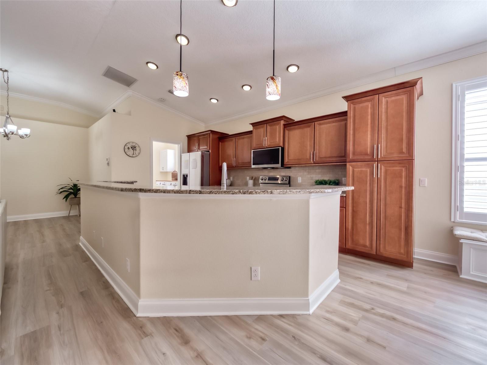 Image 17 of 78 For 8408 Whispering Woods Court