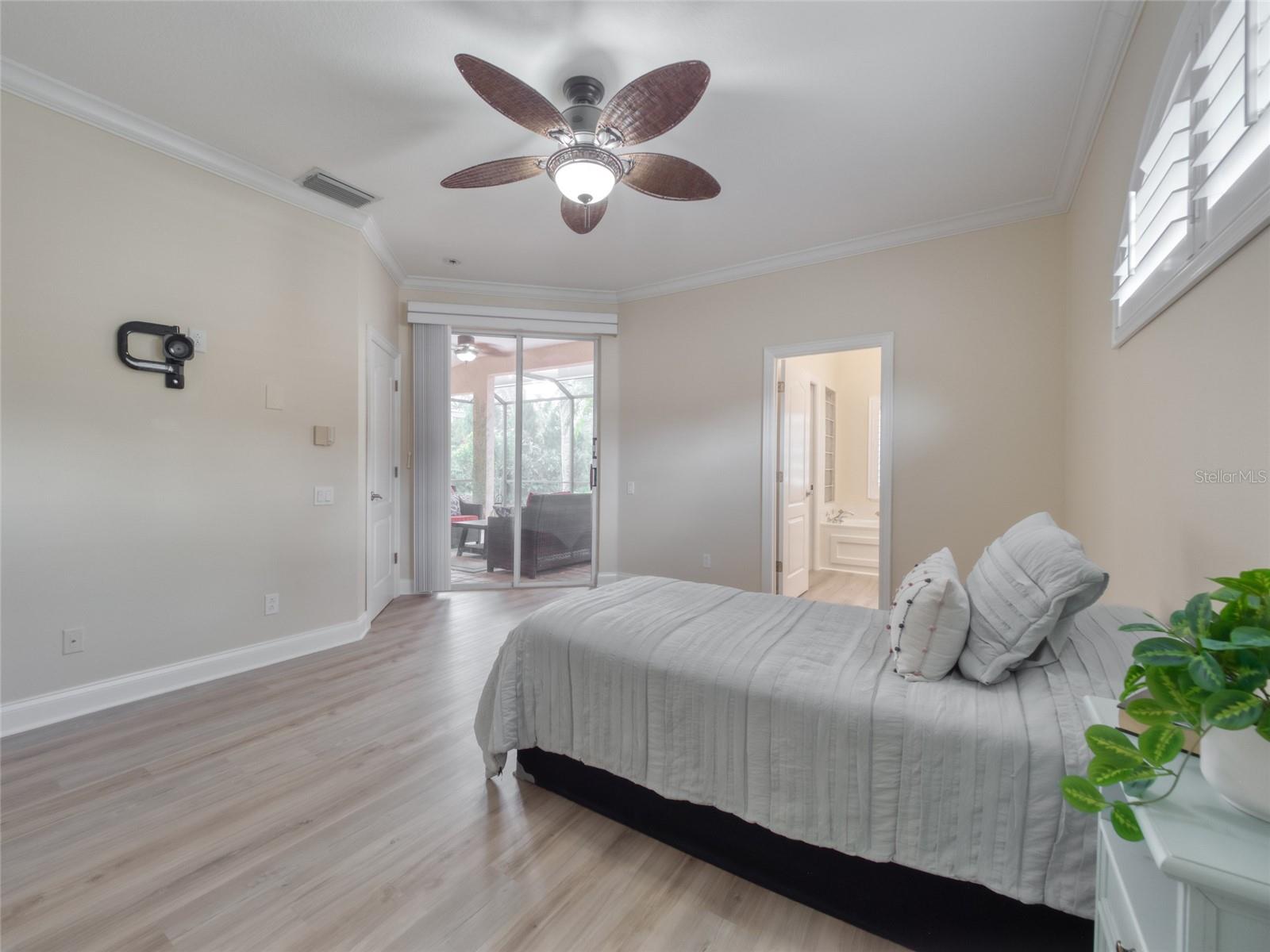 Image 44 of 78 For 8408 Whispering Woods Court