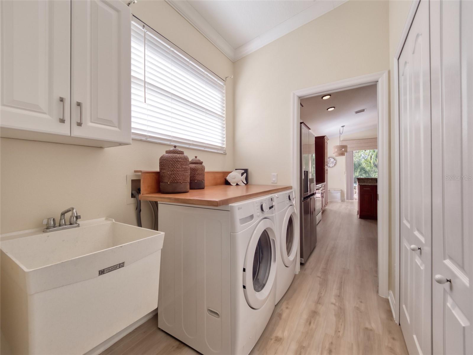 Image 60 of 78 For 8408 Whispering Woods Court