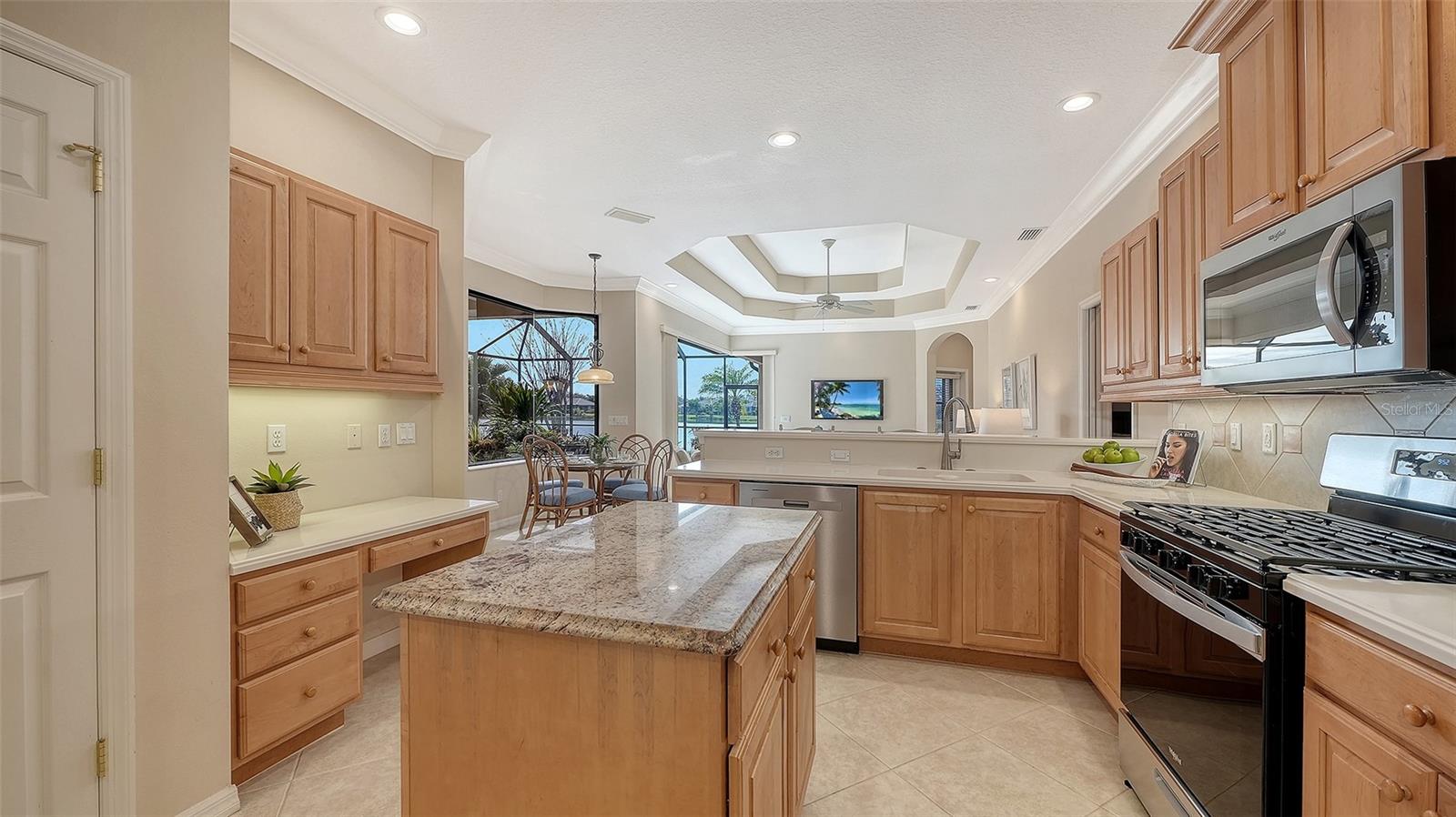 Image 9 of 53 For 522 Luminary Boulevard