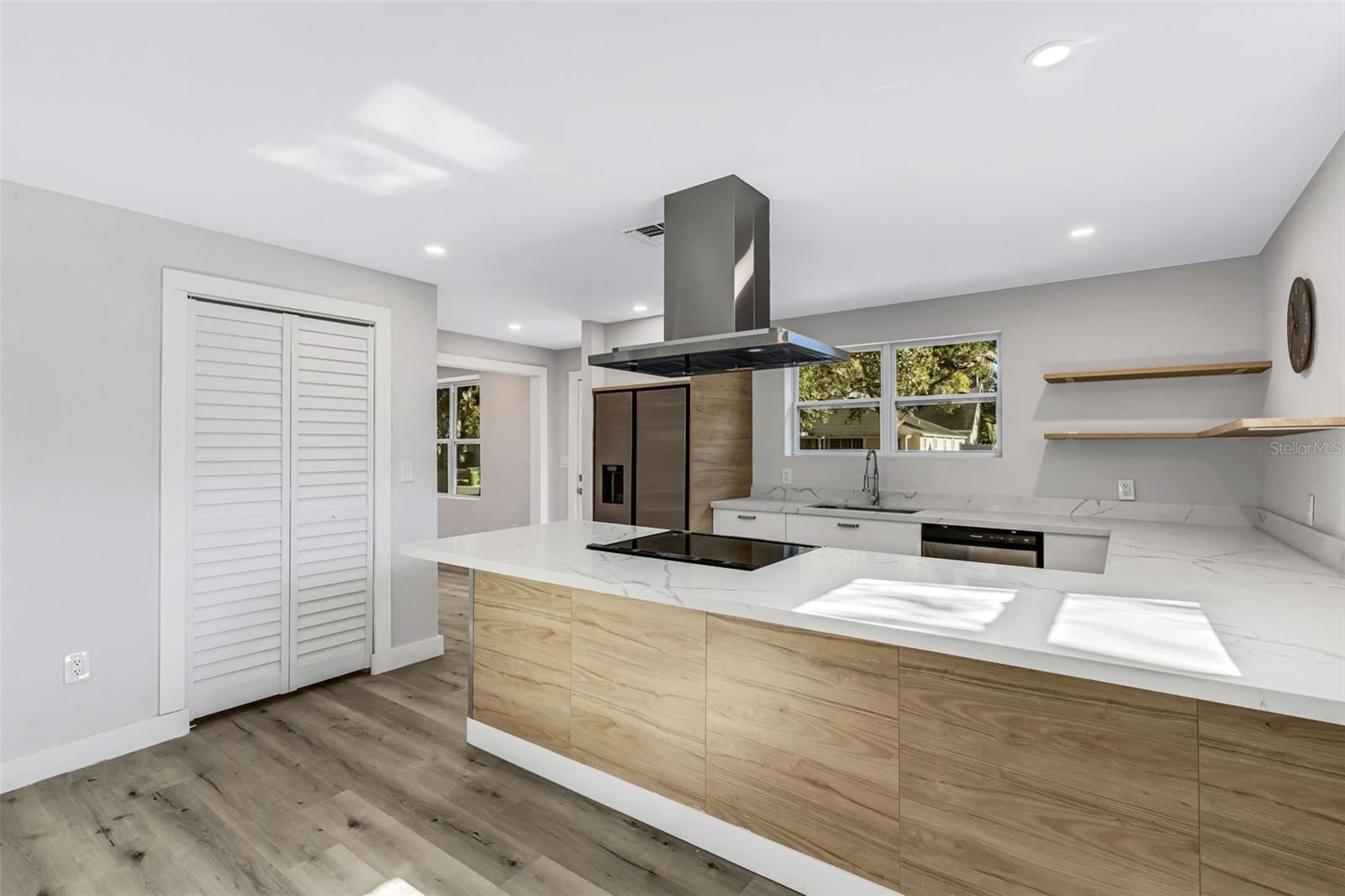 Image 13 of 56 For 218 32nd Street W