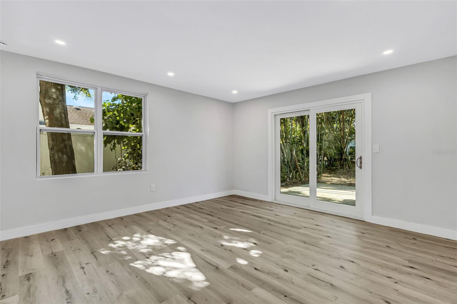 Image 16 of 56 For 218 32nd Street W