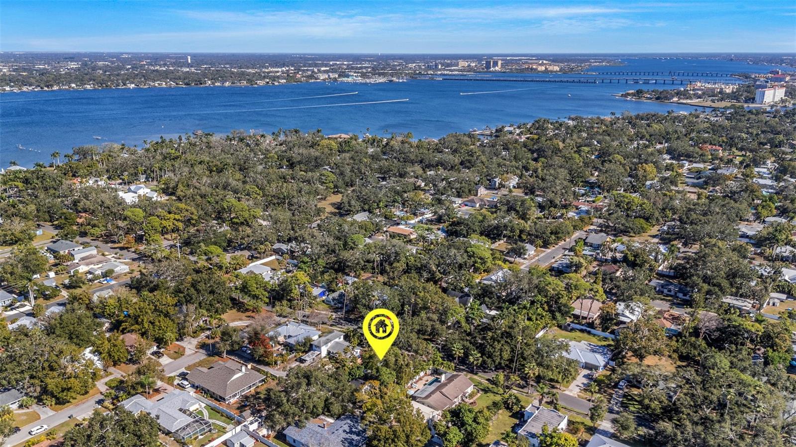 Image 49 of 56 For 218 32nd Street W