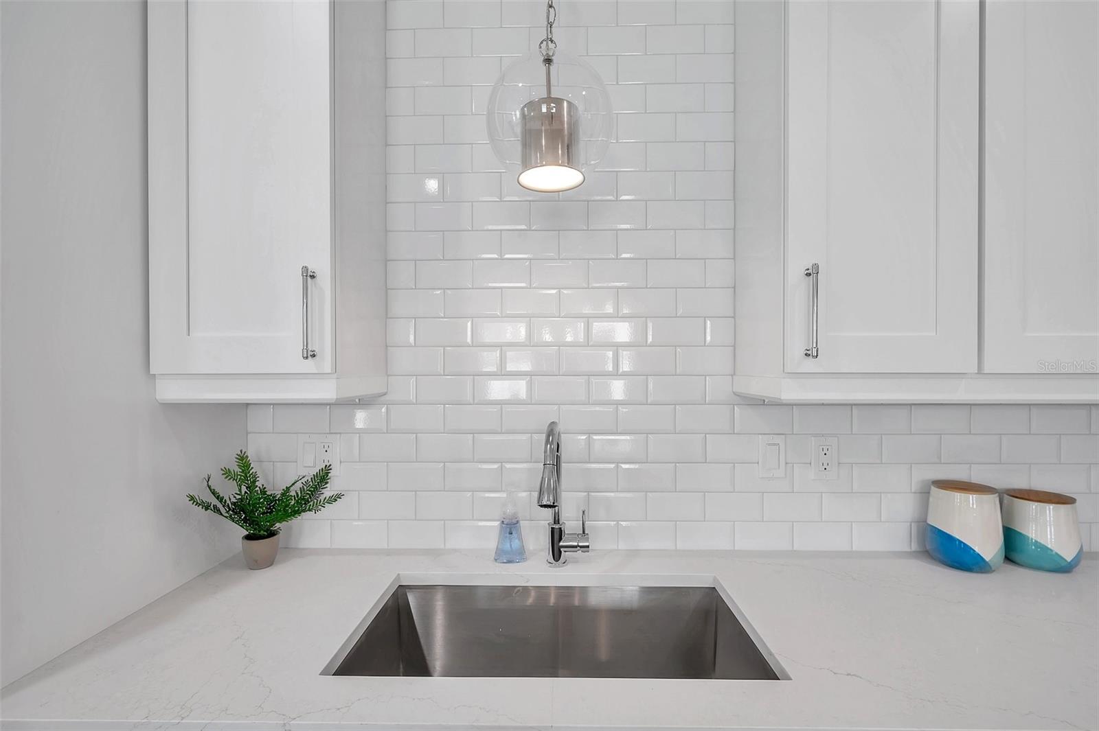 Image 18 of 80 For 2369 Bahia Vista Street